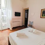 Casa de hóspedes Palazzo Giotta - Dimora Storica 3*