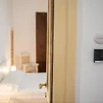 Casa de hóspedes Palazzo Giotta - Dimora Storica 3*