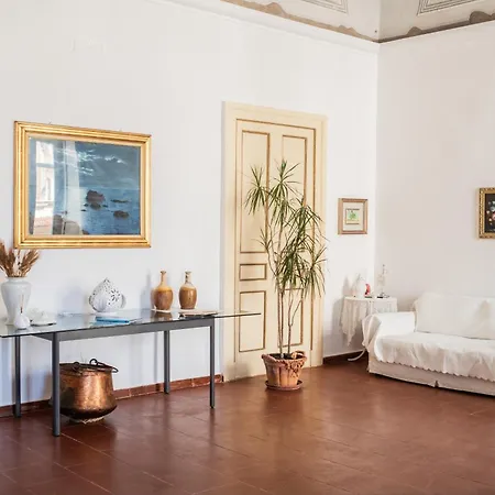 Palazzo Giotta - Dimora Storica 3* バーリ