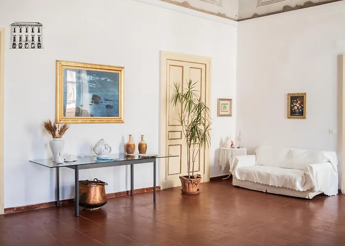 Palazzo Giotta - Dimora Storica 3* Bari