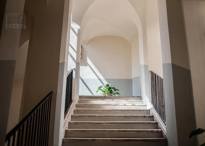 Palazzo Giotta - Dimora Storica 3*