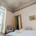Palazzo Giotta - Dimora Storica 3*