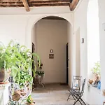 Palazzo Giotta - Dimora Storica Penzion 3*