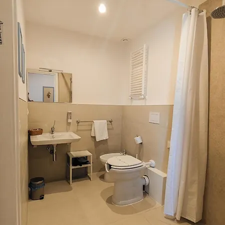 Palazzo Giotta - Dimora Storica 3* Bari