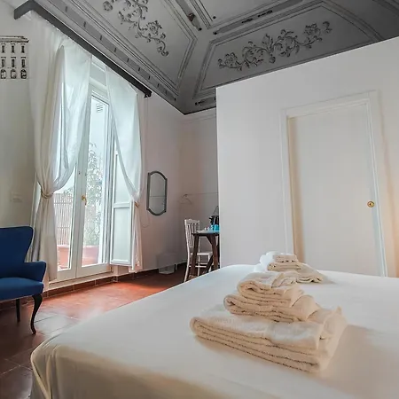 Palazzo Giotta - Dimora Storica 3* Bari